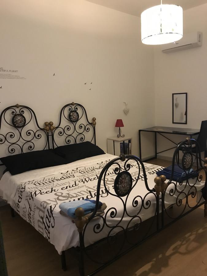 In The World Hotel Alghero Bagian luar foto
